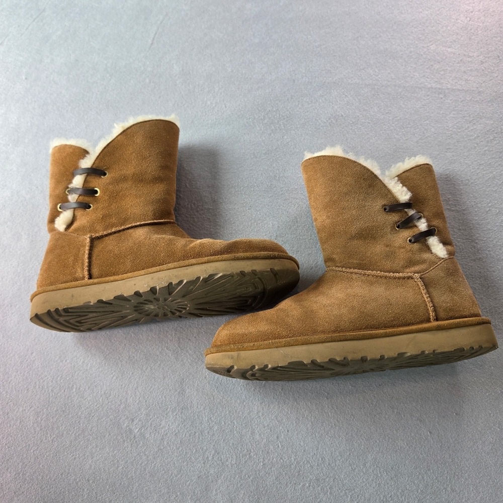 UGG Gita Chestnut Suede Sheepskin Bow Boots Womens 9 Coquette Boho